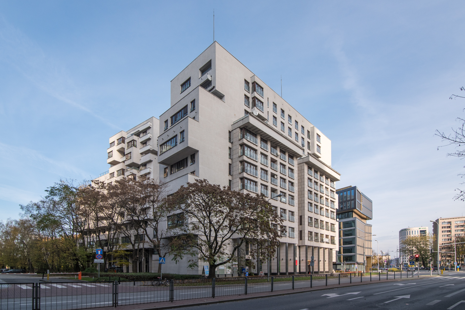 Zdjęcie architektury budynku Budynek mieszkalno-usługowy